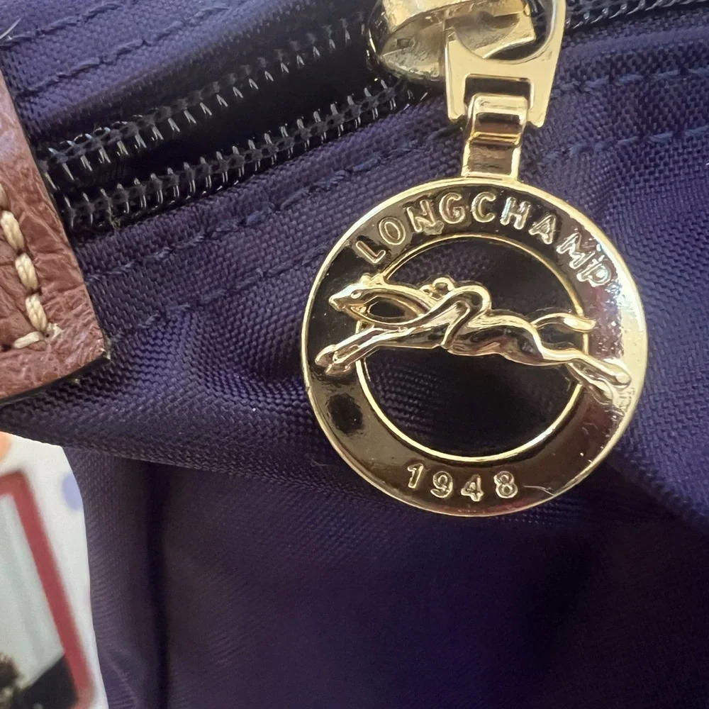 LongChamp Foldable Tote Bag - Picture 6 of 13